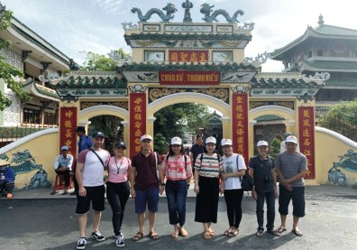 mieu-ba-chua-xu-nui-sam-tour-luc-tinh